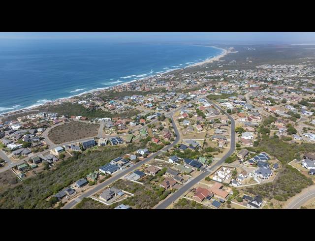 1,198M² VACANT LAND FOR SALE IN DANA BAY